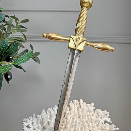 18Th Century Carved And Giltwood Dagger / Sword