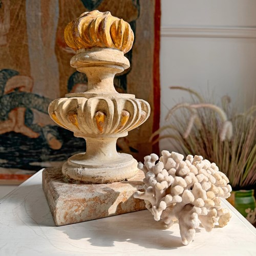 Lavish 18Th Century Italian Wood And Gesso Altar Vase With Flame And Faux Marble