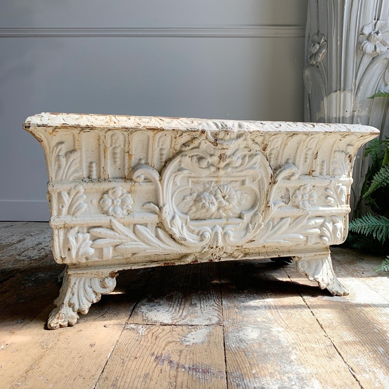 19th Century Large French Cast Iron Jardiniere-lct-home-lct-home-jardiniere-1-main-637915966472907412.jpg