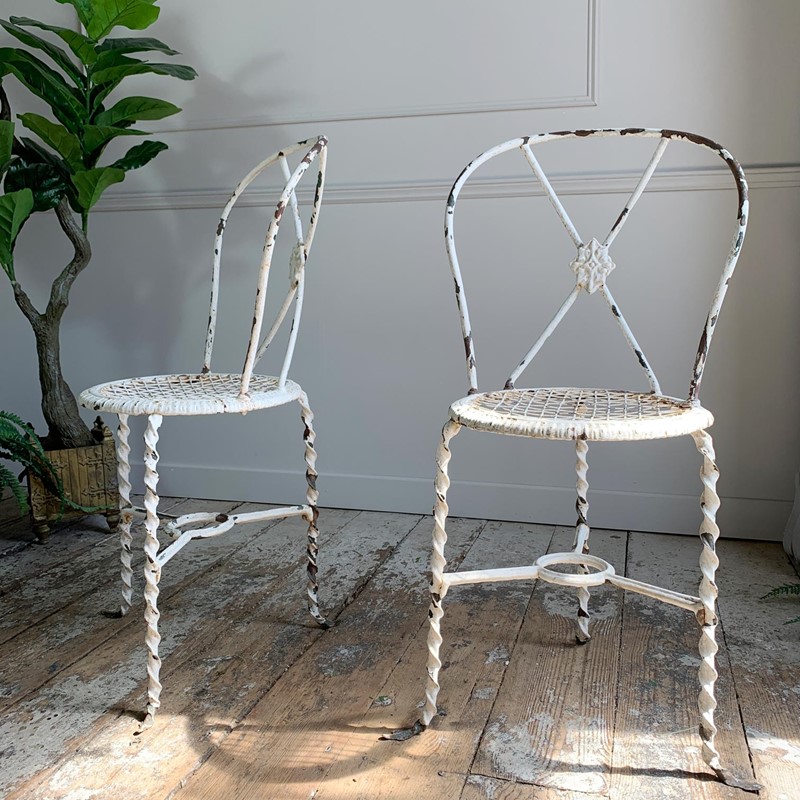 Rare Tri-Legged Regency Wrought Iron Chairs-lct-home-lct-home-regency-garden-chairs-3-main-637915973305473558.jpg
