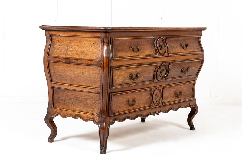 18Th Century Louis XV Period Walnut Bombe Commode-lee-wright-antiques-230710-125733-op-main-638259642545356441.jpg