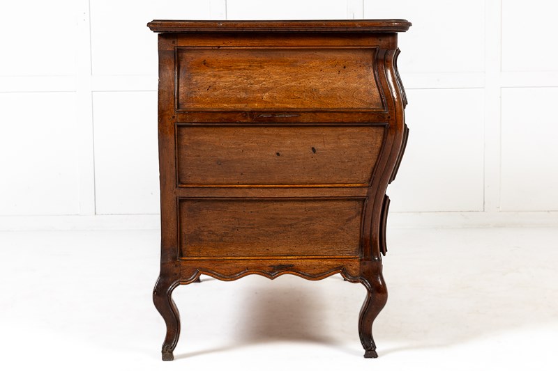18Th Century Louis XV Period Walnut Bombe Commode-lee-wright-antiques-230710-130201-op-main-638259642979997877.jpg