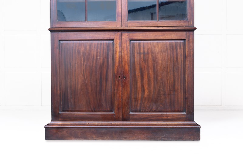 18Th Century George II English Mahogany Bookcase-lee-wright-antiques-231013-143536-op-edit-main-638360797747808410.jpg