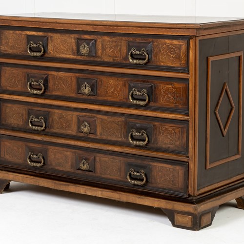18Th Century Italian Walnut Chest Of Drawers