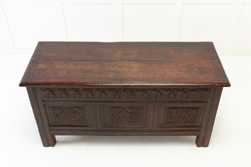 17th Century English Oak Coffer-lee-wright-antiques-2e9a0449-main-637643629468432661.jpg