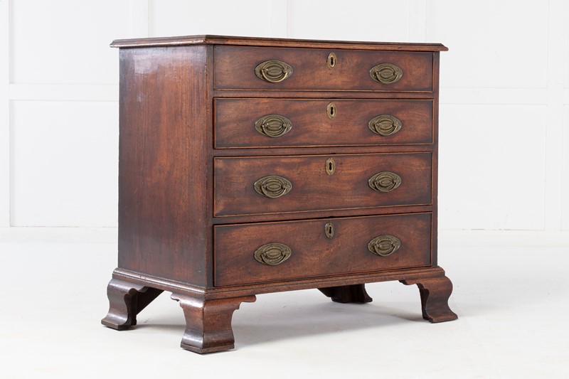 18Th Century English Mahogany Chest Of Drawers-lee-wright-antiques-2e9a9613-main-637564924498903063.jpg