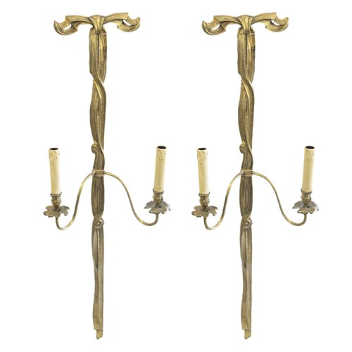 1900S Pair Of Large Gilt Bronze Wall Lights In The Shape Of A Bow Tie, French