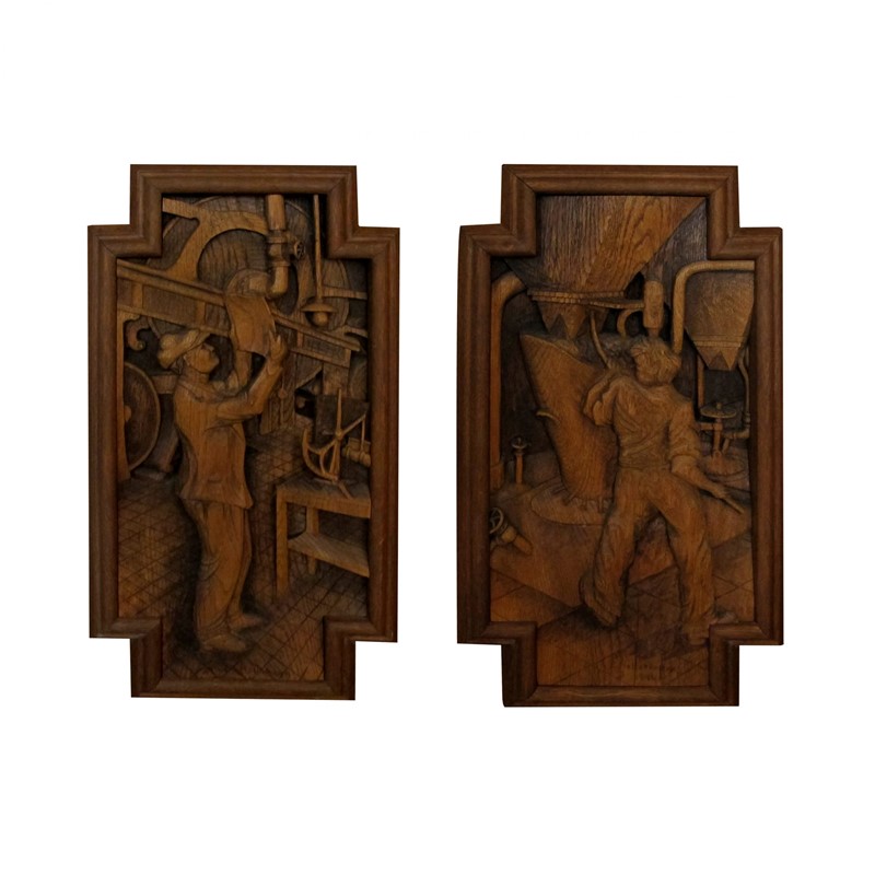 A 1940’s E. Hallanvaara oak cabinet with carvings -les-trois-garcons-img-72665-scaled-main-637610783217273295.jpg