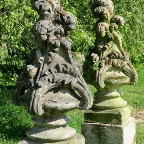 Pair of 18thC stone finials almost 5ft high