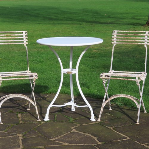 Arras Bistro Table Set