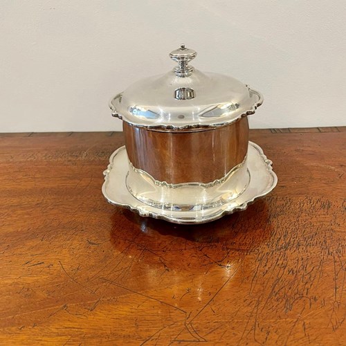 Antique Edwardian Quality Silver Plated Biscuit Barrel