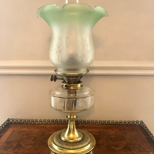 Antique 19Th Century Victorian Brass Oil Lamp
