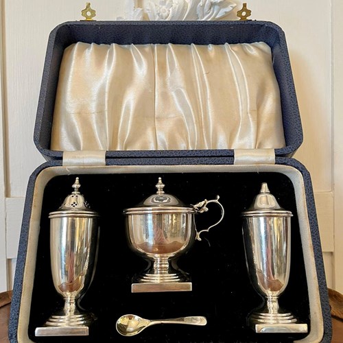Antique George V Cased 4 Piece Solid Sterling Silver Condiment Set By Viners