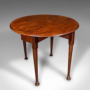 Antique 4 Seat Drop Leaf Supper Tab...