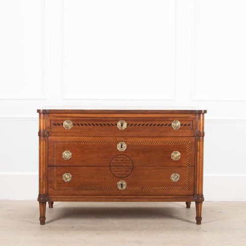 18Th Century Period Walnut Commode