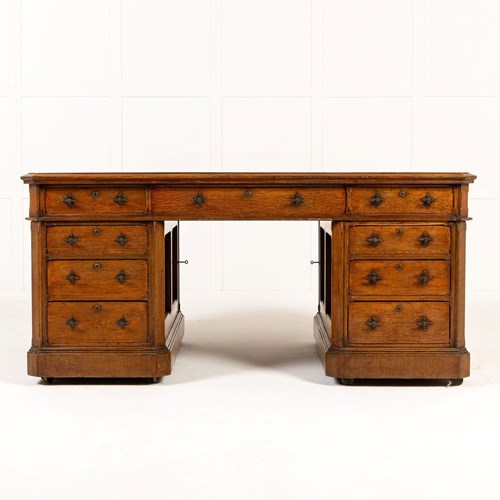 Large 19Th Century English Oak Partners Desk