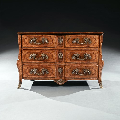 Early 18Th Century Regence Burr Maple Commode Attributed To Thomas Hache