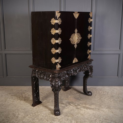 17Th Century English Black Lacquered Cabinet On Stand