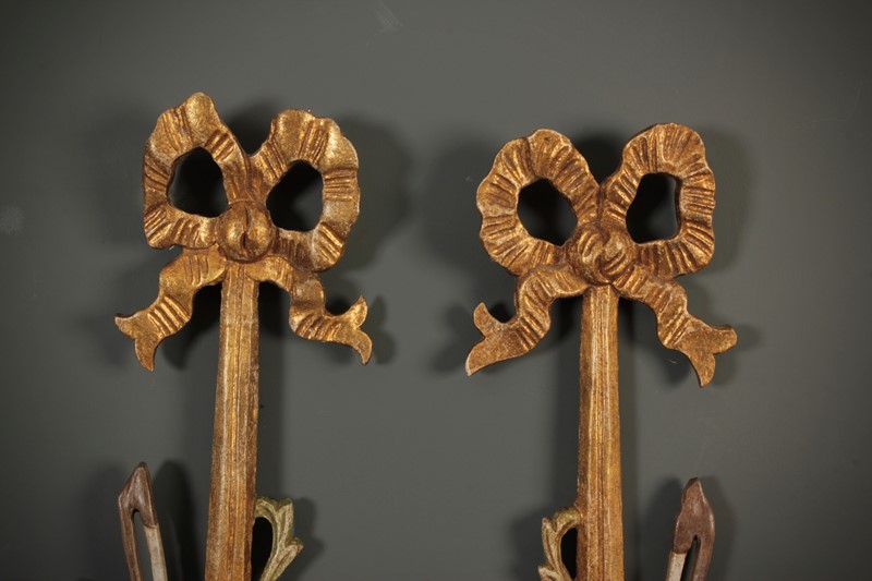 Pair of Decorative Carved Wood Wall Hangings-lt-antiques-fullsizeoutput-2c99-main-637625339277737526.jpeg