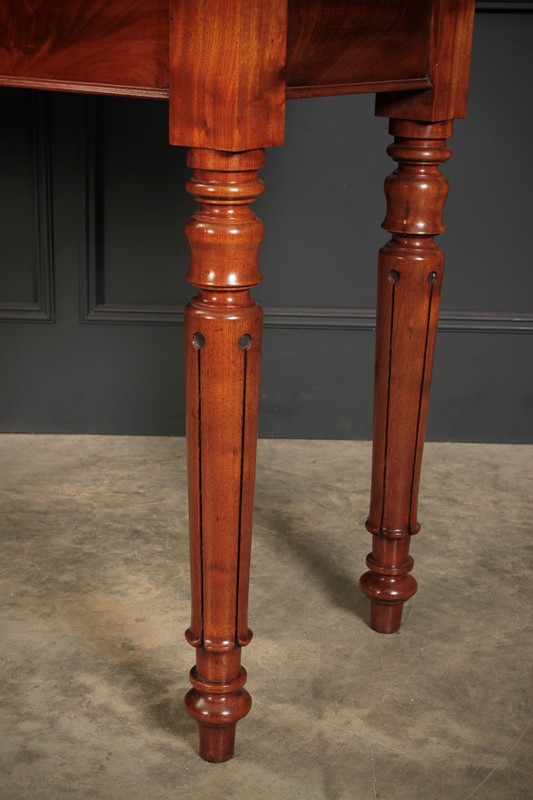 William IV Mahogany Side Table-lt-antiques-fullsizeoutput-354b-main-637797359625999452.jpeg