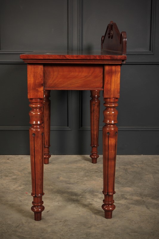 William IV Mahogany Side Table-lt-antiques-fullsizeoutput-354c-main-637797359654436930.jpeg