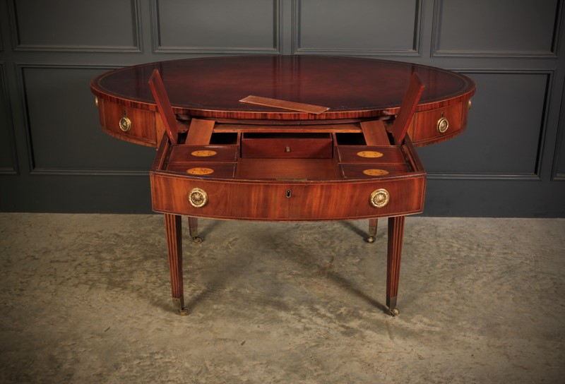 Fine & Rare 18th Century Oval Mahogany Rent Table-lt-antiques-fullsizeoutput-3f78-main-637988484262857237.jpeg
