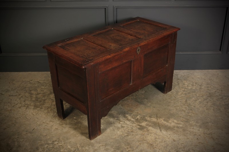 17th Century Solid Oak Blanket Box-lt-antiques-fullsizeoutput-4039-main-638003085369226729.jpeg