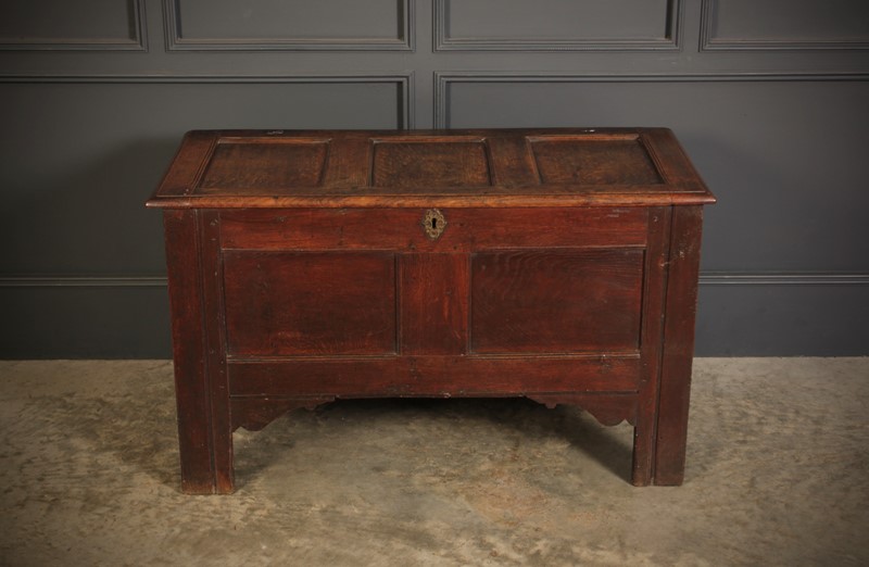17th Century Solid Oak Blanket Box-lt-antiques-fullsizeoutput-403c-main-638003085421569591.jpeg