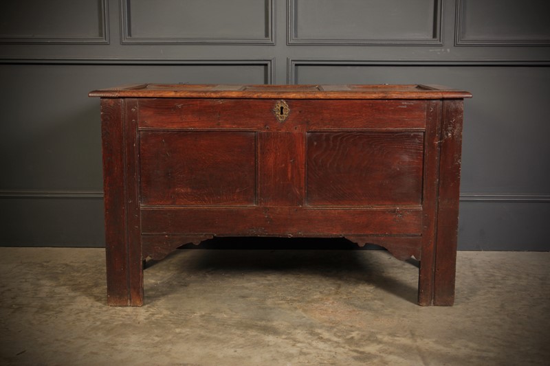 17th Century Solid Oak Blanket Box-lt-antiques-fullsizeoutput-403d-main-638003085443912628.jpeg