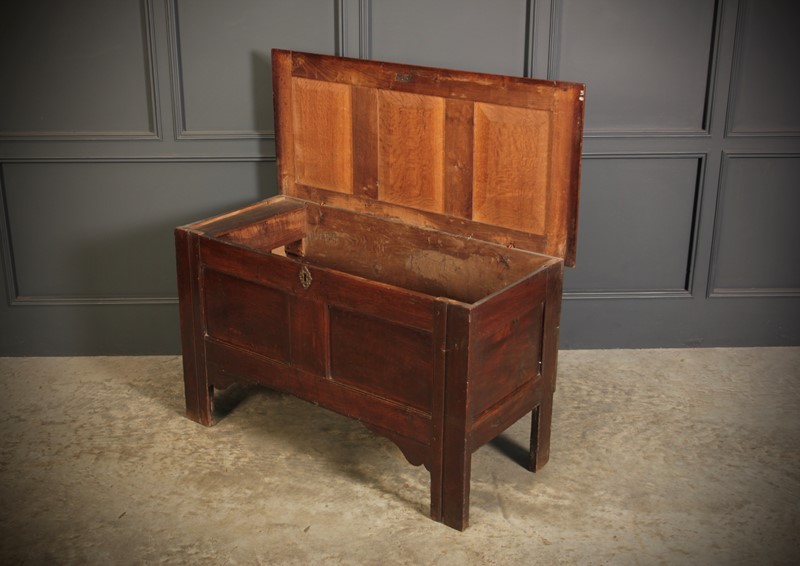17th Century Solid Oak Blanket Box-lt-antiques-fullsizeoutput-4040-main-638003085496277377.jpeg