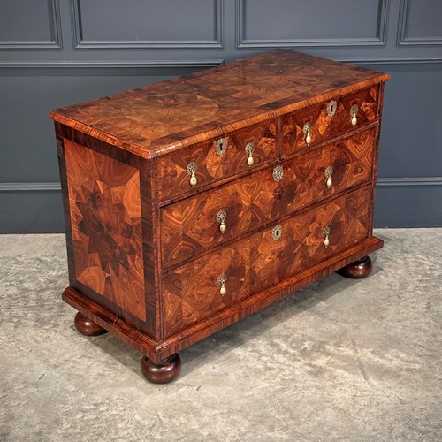 17Th Century Kingwood Oyster Veneered Chest