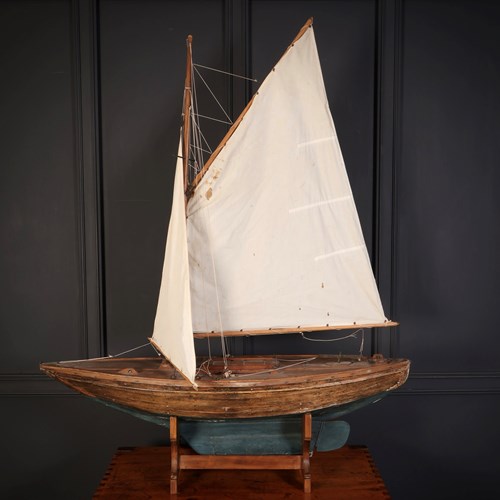 Large Pond Yacht - Circa 1900