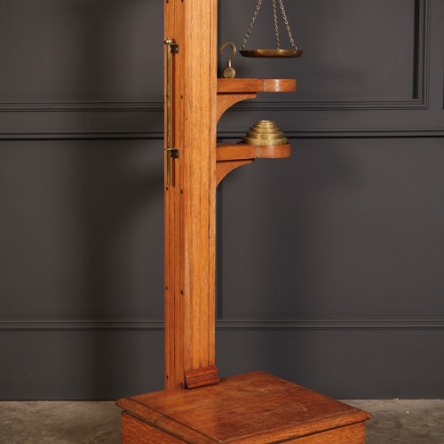 Victorian Brass Mounted Oak Personal Weighing Scales