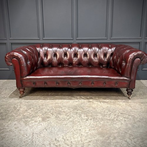 Victorian Buttoned Leather Chesterfield Sofa