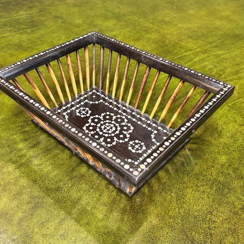 19Th Century Ceylonese Porcupine Quill Basket With Bone Inlay 