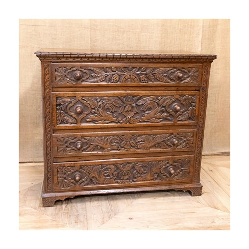 18Th Century Oak Chest Of Drawers