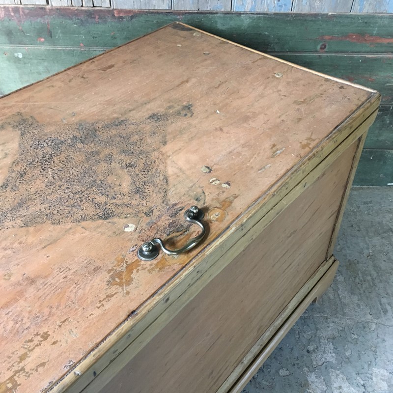 19th C pine blanket box chest-marc-kitchen-smith-ks6999-img-6370-1000px-main-637180757591991375.jpg