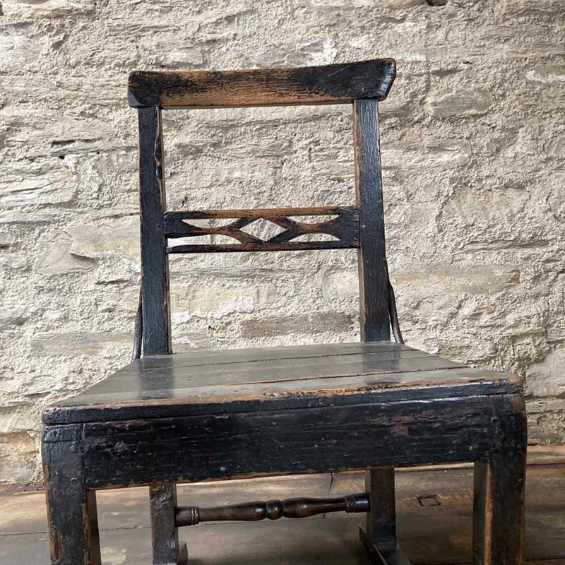 Antique Welsh child's rocking chair-marc-kitchen-smith-ks7411-img-3175-1000px-main-637737921957557223.jpg