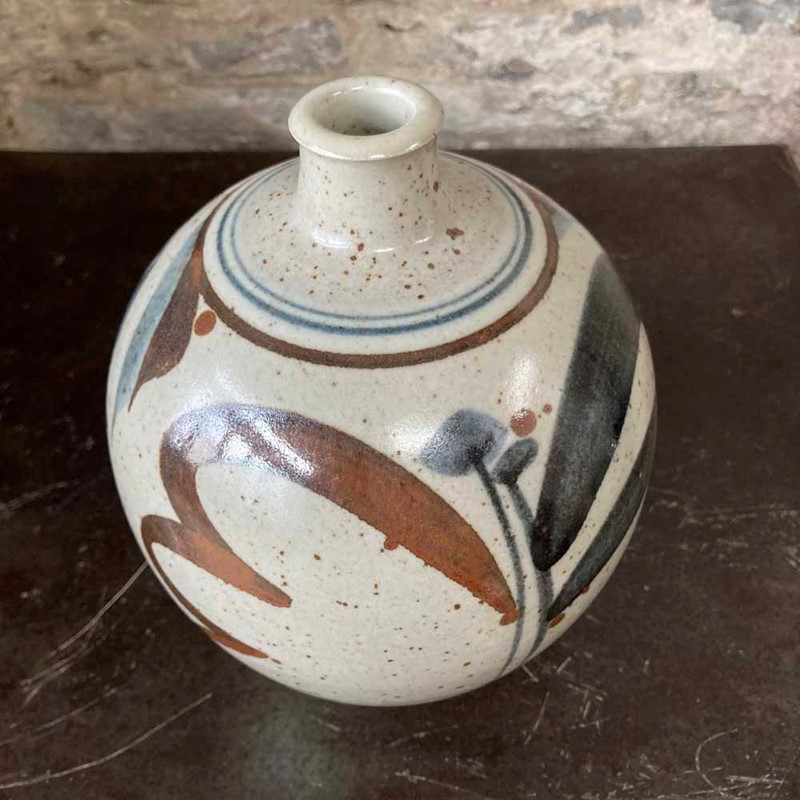 Derek Clarkson Studio Pottery Vase-marc-kitchen-smith-ks7535-img-8674-1000px-main-637882982307124756.jpg