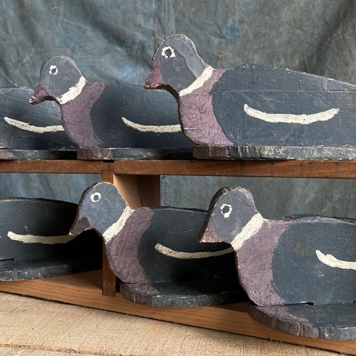 Naive Wooden Pigeon Decoys