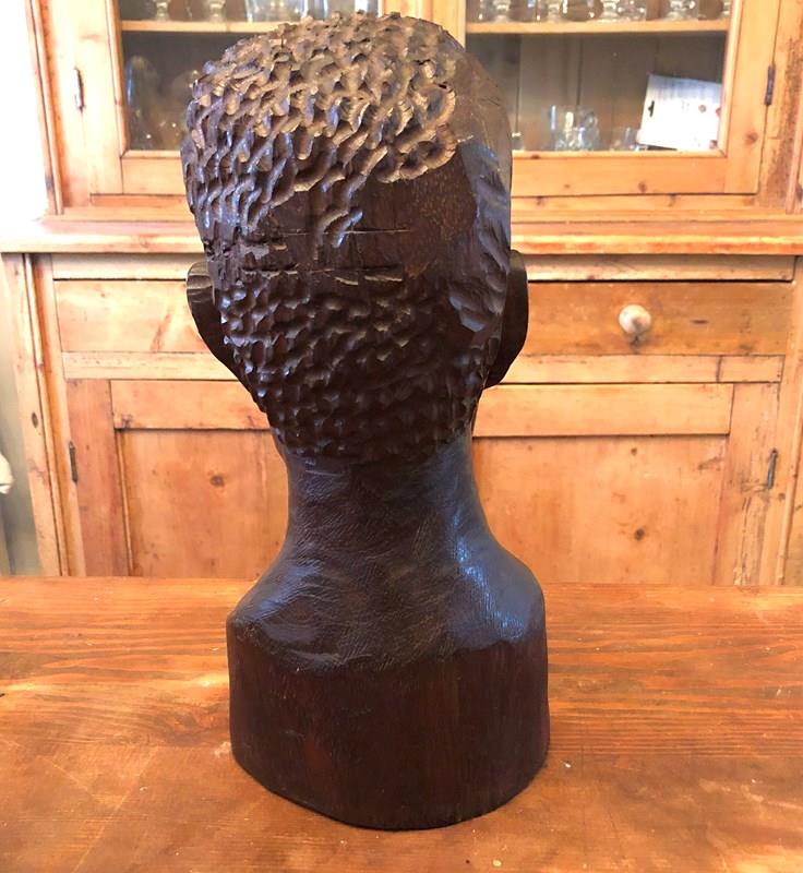 A Carved Wooden Bust -marchand-antiques-07cd582b-88e4-4fe9-b7c9-586014551941-main-638173365588857192.jpeg