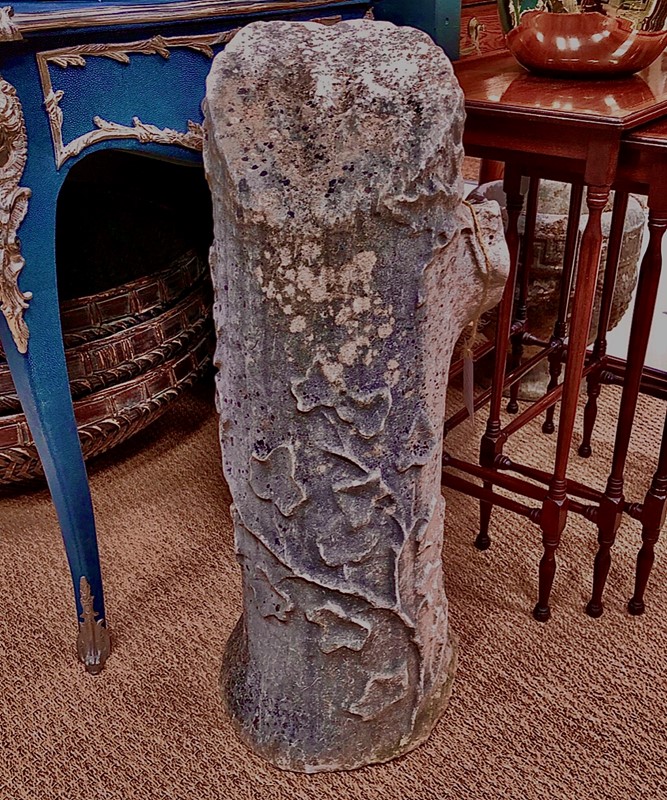 A 19thC Statuary Marble Tree Stump-marchand-antiques-0eaa2b75-0e77-4711-94cd-f7d5c9f4d5f4-main-638034292687894173.jpeg