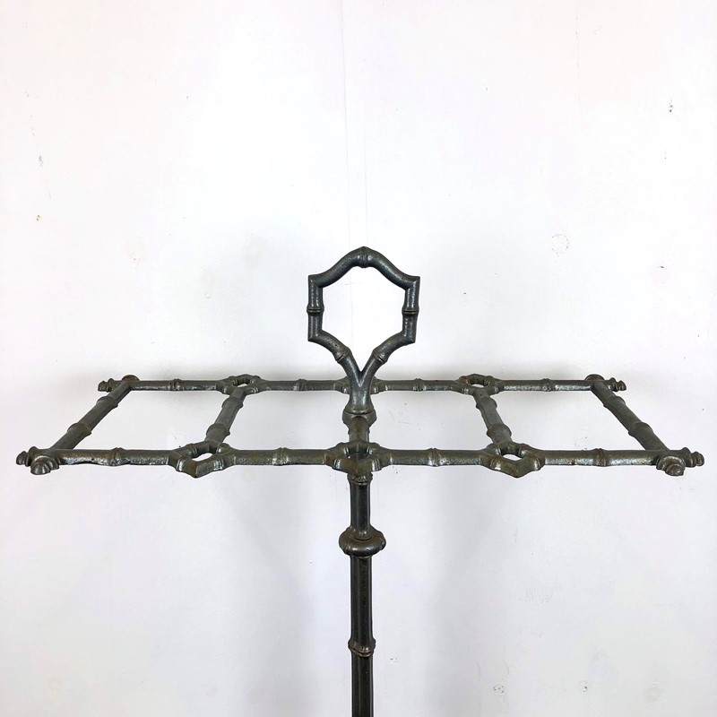 A Cast Iron Faux Bamboo Stick Stand -marchand-antiques-3646d931-e3d6-4ee2-ad8c-9be743fb8987-main-637808003682623652.jpeg