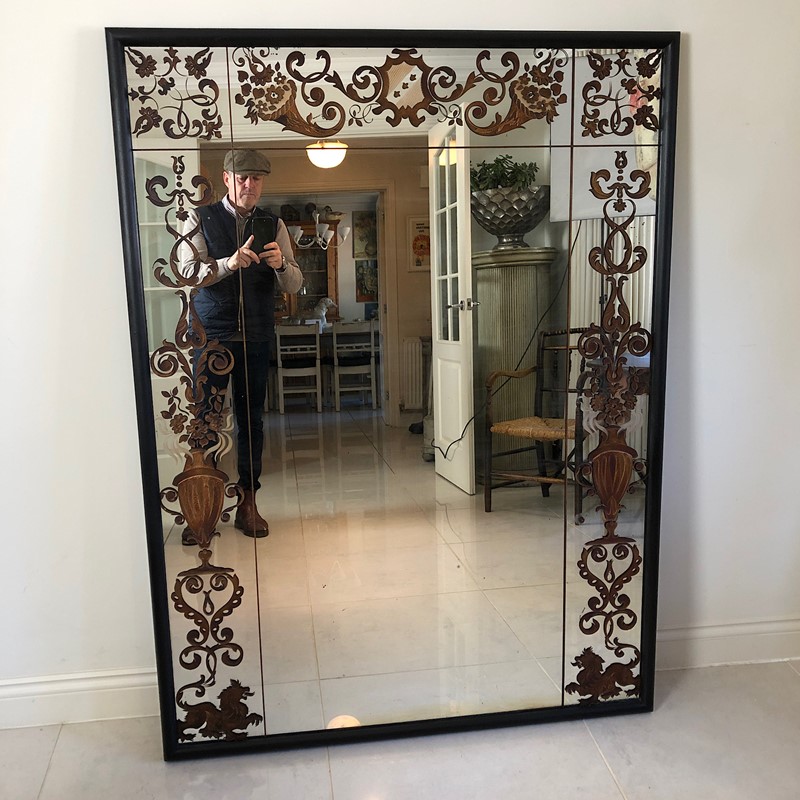 A Large French 1940’s etched mirror -marchand-antiques-3aaa0dee-5b7b-4128-88f0-bfb1a7be3fbe-main-638025729186127080.jpeg