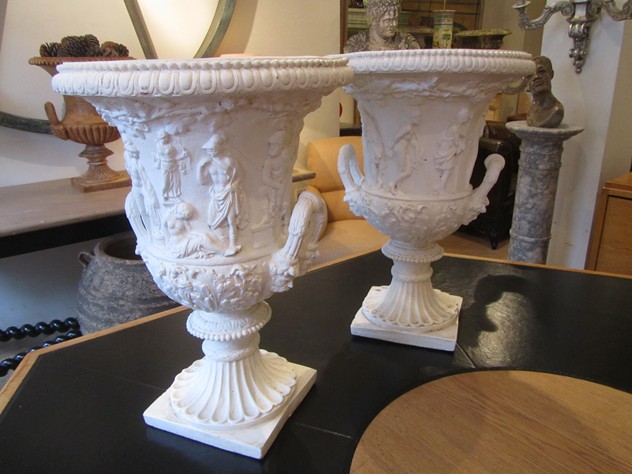 A pair of classical terracotta urns-marchand-antiques-IMG_6876_main_635932963770740714.JPG