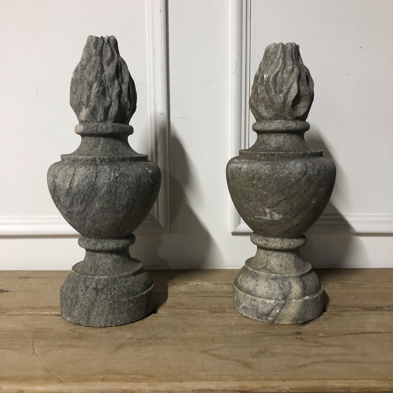 A pair of granite flambe finials -marchand-antiques-c26562e8-3e41-46a7-b915-5e81e0f45fc5-main-637341302179134764.jpeg
