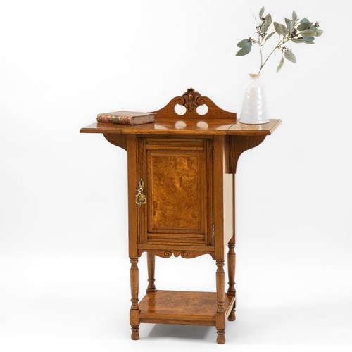 Late Victorian / Edwardian Golden Burr Oak Bedside Cabinet