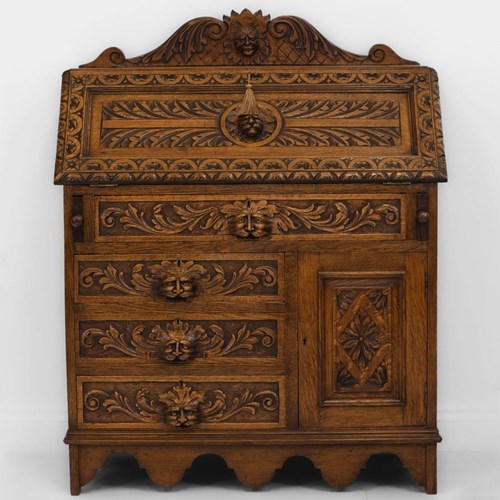 Late 19Th Century English Carved Oak Green Man Bureau Desk