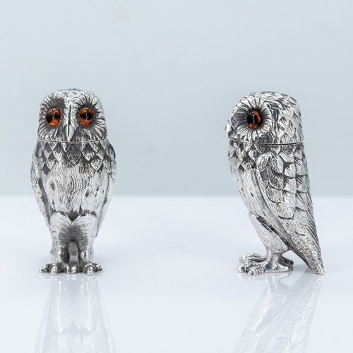 Elizabeth II English Silver Owl Pair Of Salts By Richard Comyns London 1967