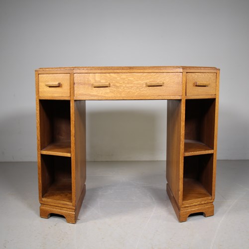Heals Of London 1920’S Oak Writing Desk 